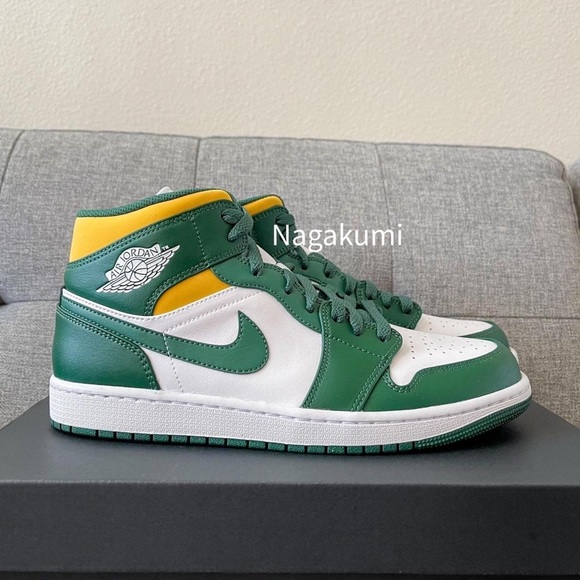 💚🖤 Nike Air Jordan 1 Mid Green white shoes - Picture 4 of 4